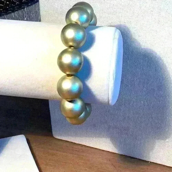 Vintage Large Gold Beaded Stretch Bracelet - Picture 2 of 4